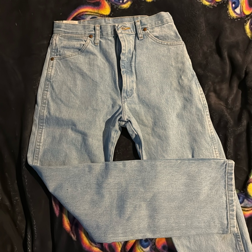 New with tags! Wrangler cowboy cut jeans!